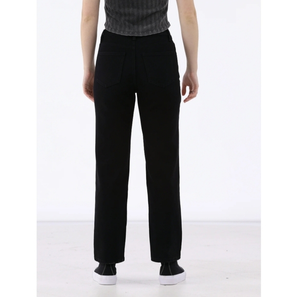 No Boundaries Women's Size 8 High Rise Straight Leg Jeans Black Wash - Picture 2 of 6
